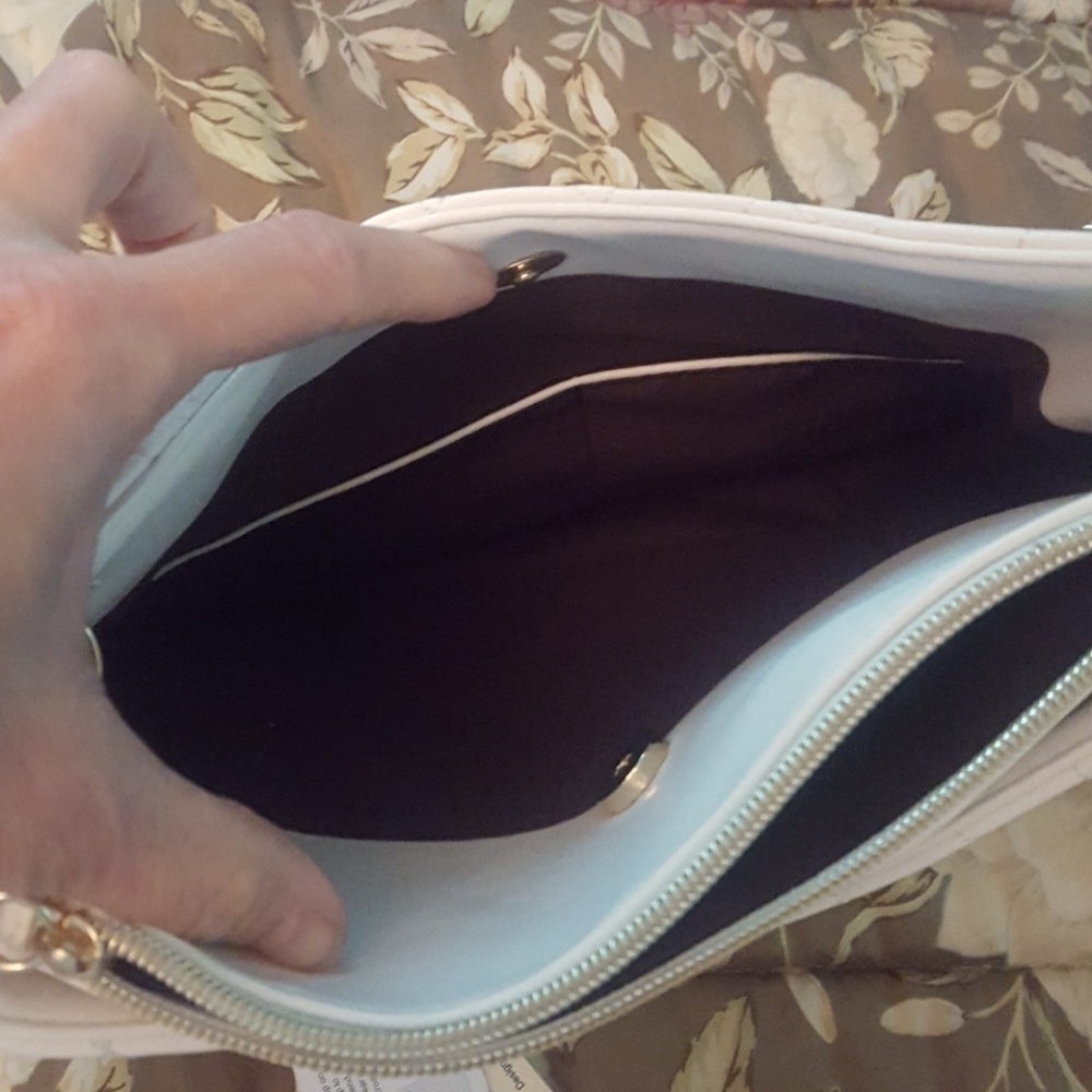 Purse - Picture 3 of 6